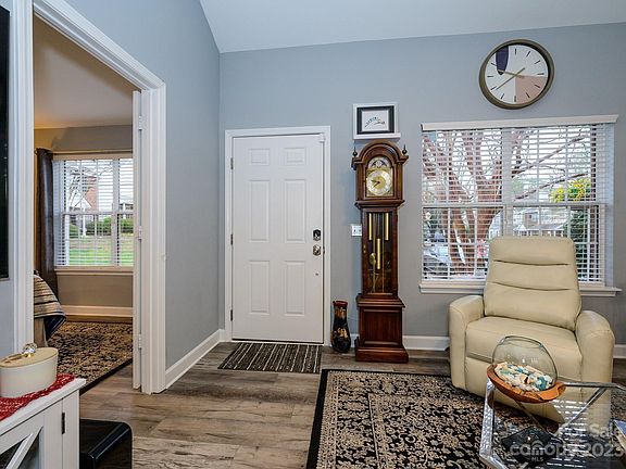 3rd image of 9101 Exbury Ct