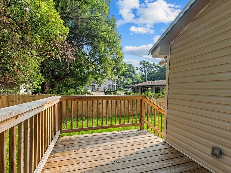 2318 Saxon St #A/B — Photo 41