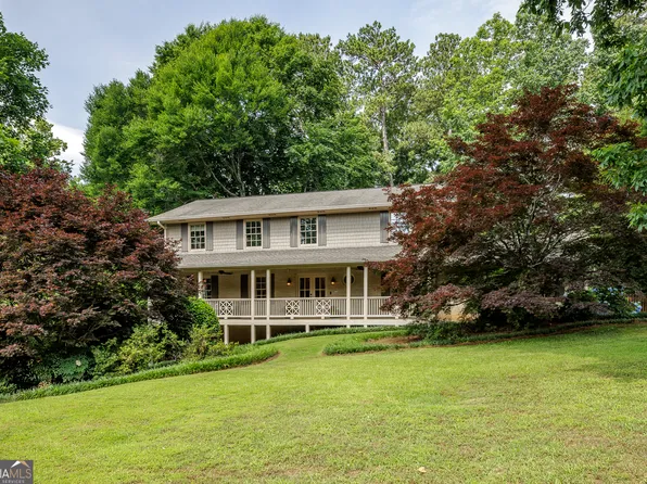 5048 Vernon Springs Dr, Dunwoody, GA 30338