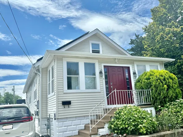 17 W Ridgewood Ave, Pleasantville, NJ 08232