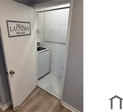 407 Cambria Dr — Photo 2