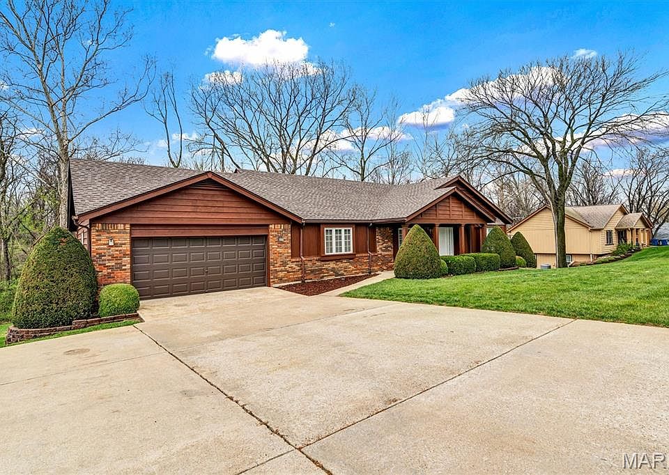 houses on the hill 新品未使用 3423 Hilltop Dr, Saint Charles, MO 63301 | Zillow