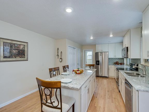 5th image of 4183 S Zenobia St