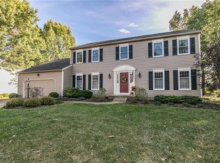 2514 Balmoral Dr, Akron, OH