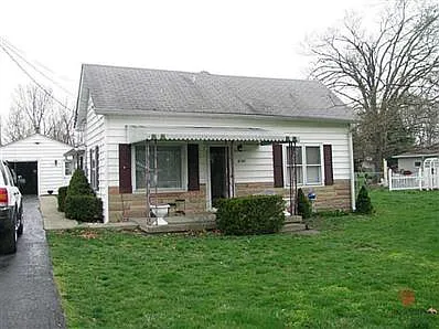 8701 Camby Rd photo 1