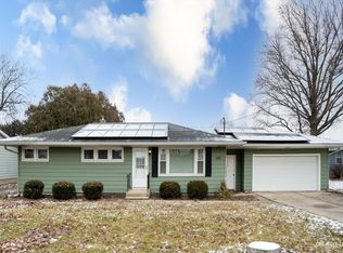 303 E Pleasant Ave, Sandwich, IL 60548