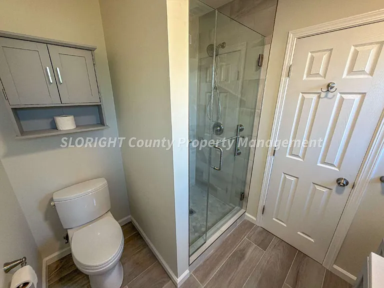 674 Leff St — Photo 7