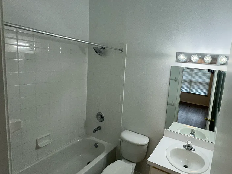 30233 Lacledes Ln — Photo 18