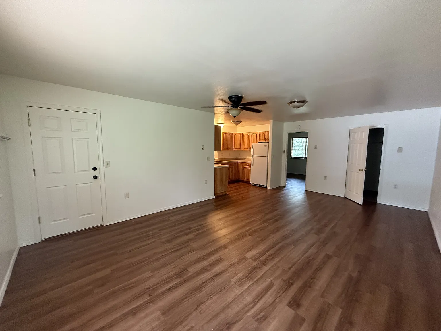 2139 N Michelle Christine Pl - 2 — Photo 2