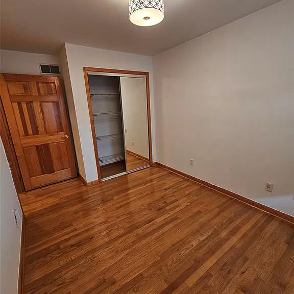 120 Johnson Ave — Photo 5