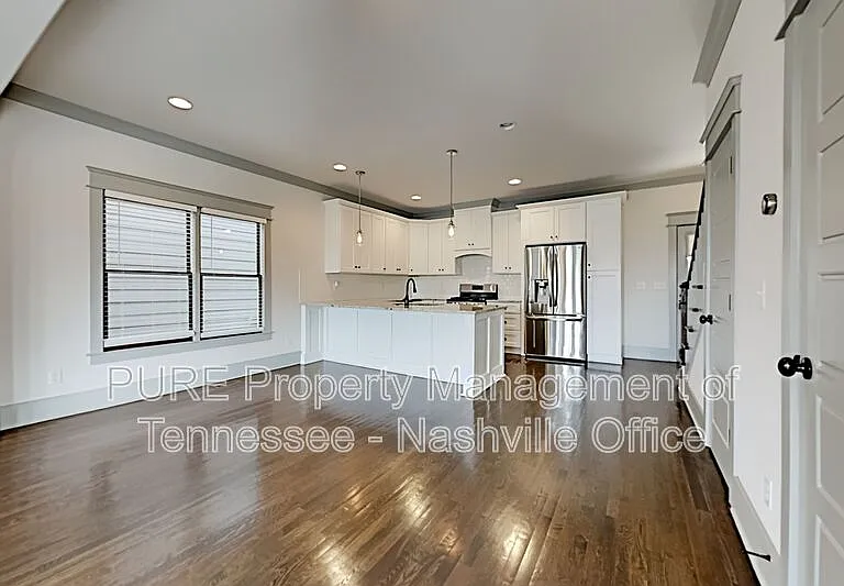 1807B Sevier St — Photo 6
