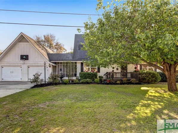 102 Savannah Ave, Rincon, GA 31326