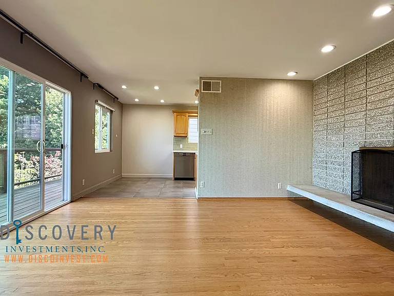 16 Carisbrook Ln — Photo 6