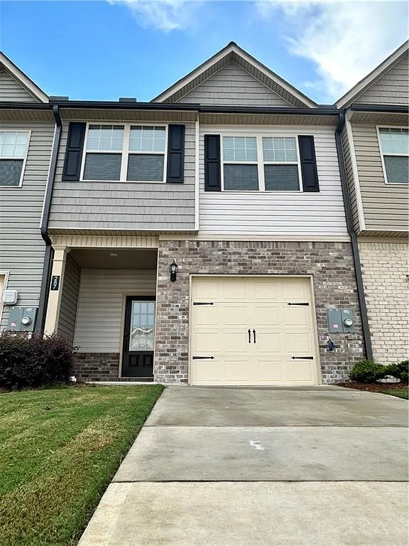 3 bed, 2.5 bath, 1474 sqft, $2,000 — Photo 1