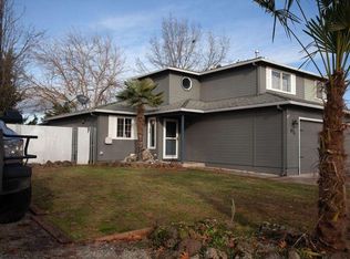 871 Columbine Way, Central Pt, OR 97502