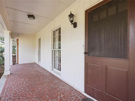 4th image of 6900 Castleton Dr