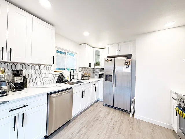 513 Juniper St — Photo 8