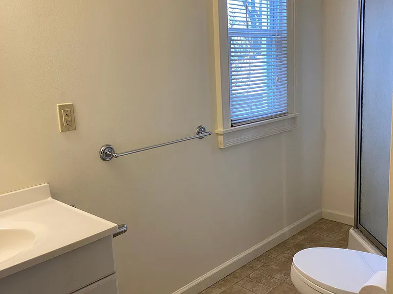 162 Red Mountain Ave #2 — Photo 5