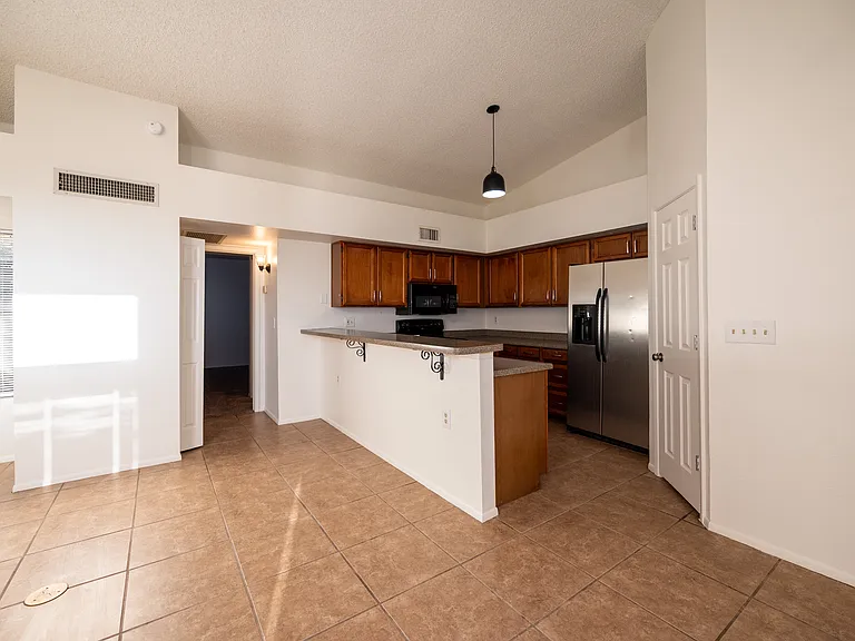 3346 W Starfall Pl — Photo 17