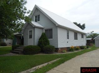 107 E Iowa St, Elmore, MN 56027