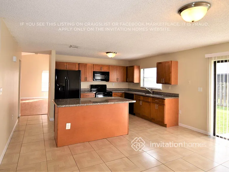 14710 Cedar Creek Pl — Photo 8