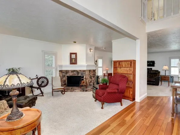 740 La Contenta Way, Sacramento, CA 95831