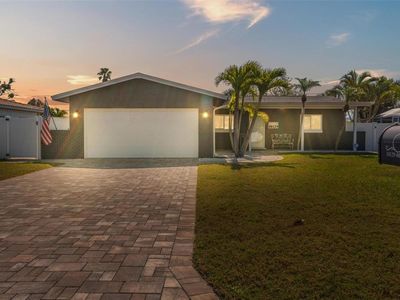 10129 4th St E, Treasure Island, FL, 33706