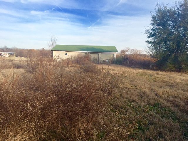 2nd image of 281 Jack Dr