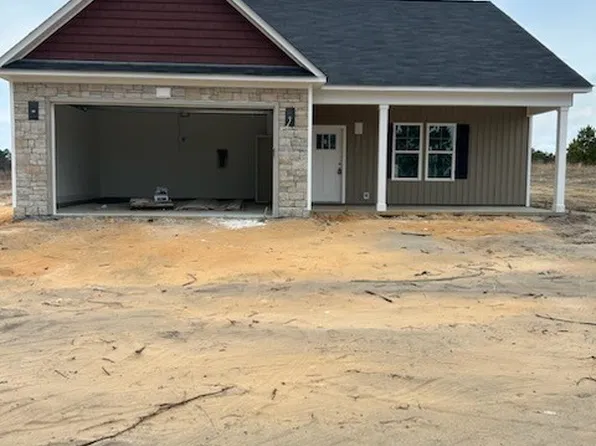 661 Doc Brown Rd, Raeford, NC 28376