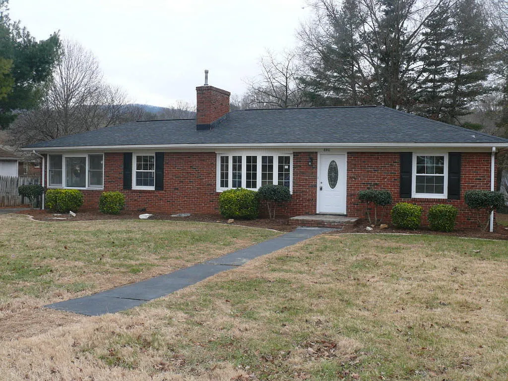 6910 La Marre Dr photo 1