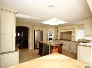 12720 Ixora Rd, North Miami, FL 33181