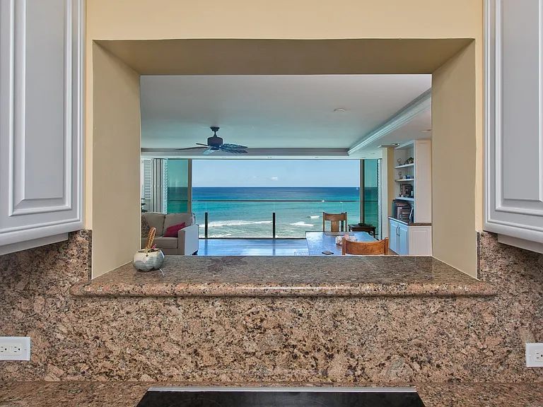 3065 Kalakaua Ave #8 — Photo 7