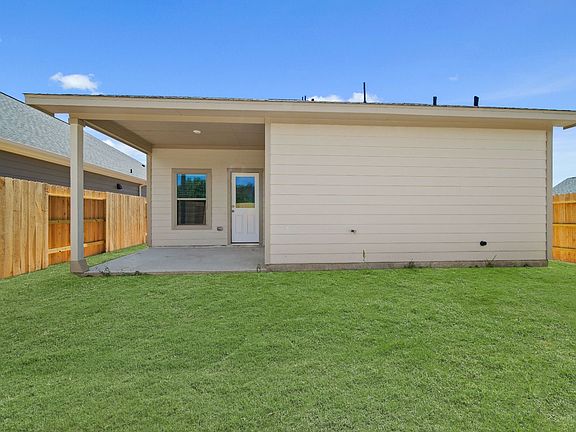 4th image of 212 Orchard Laurel Dr