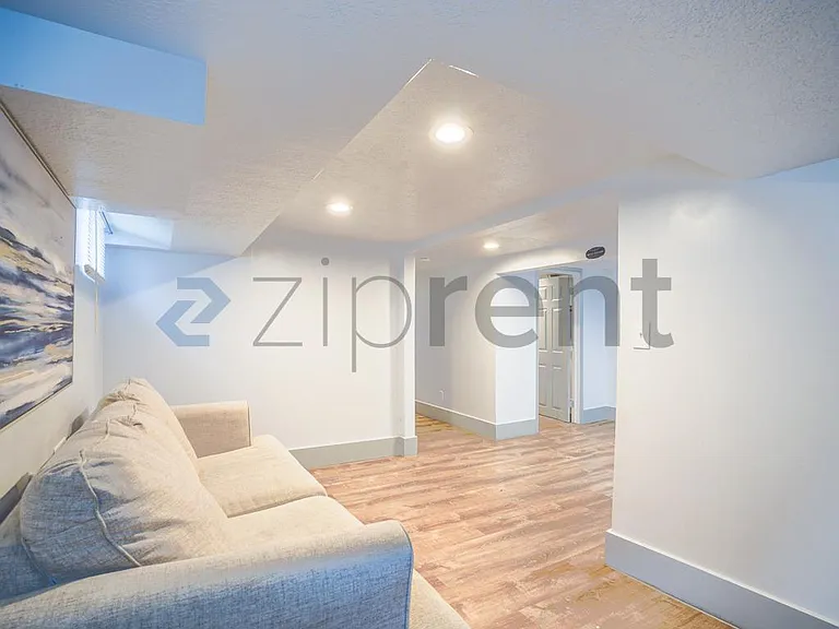 802 E 500 S #BASEMENT — Photo 3
