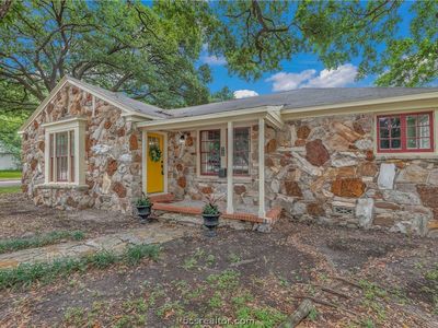 818 E McAlpine St, Navasota, TX, 77868