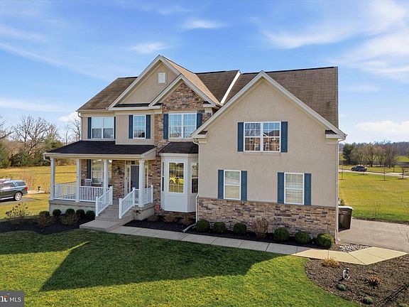 3rd image of 178 Westbrook Rd