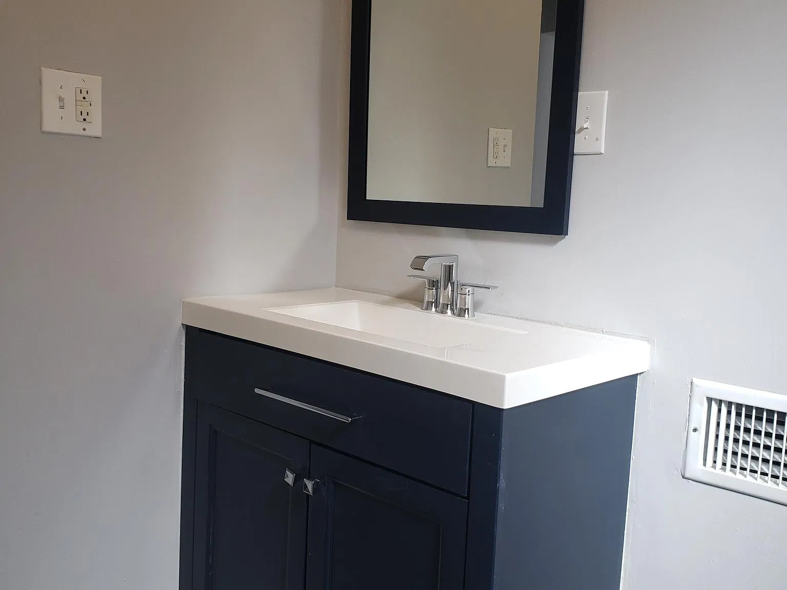 2 bed, 1200 sqft, $1,300 — Photo 4