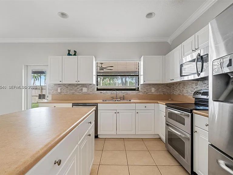 24301 SW 112th Ct — Photo 30