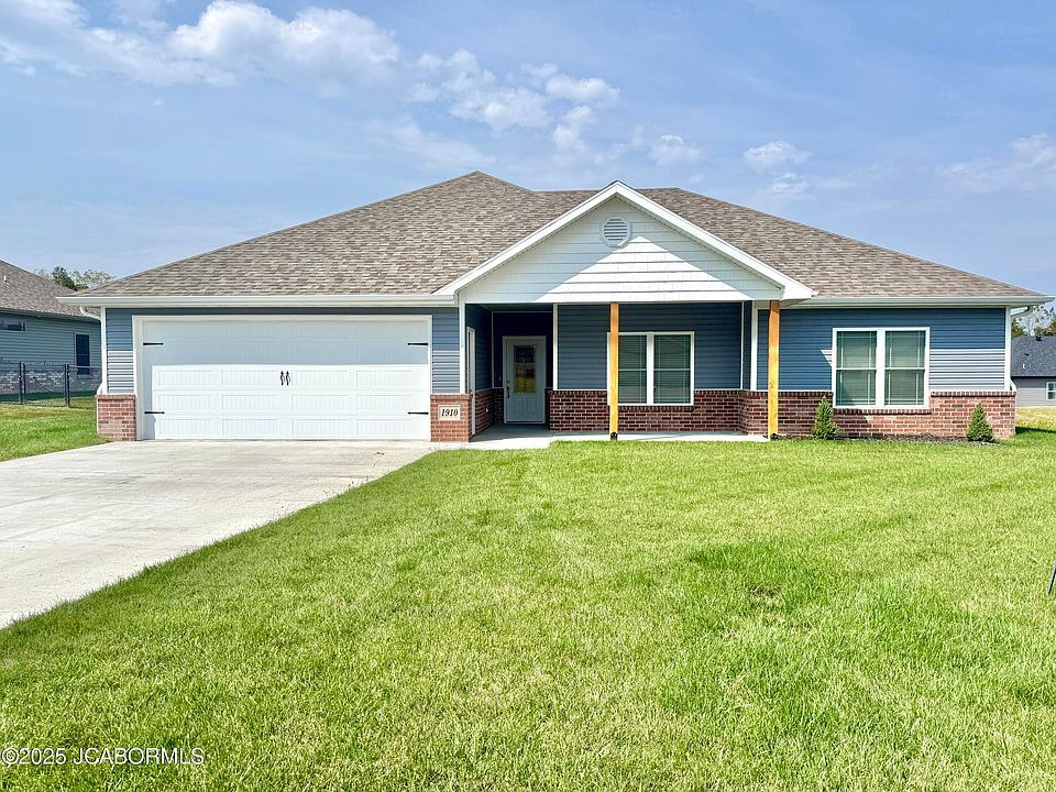 1st image of 1910 Eliana Dr