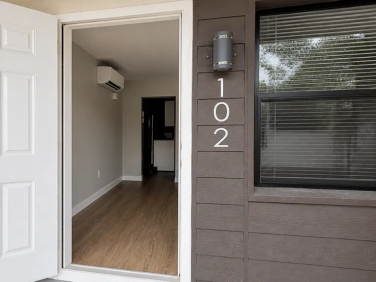 1110 Bates Ave #102 — Photo 3