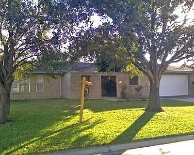 1st image of 105 Upas Ave