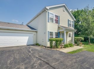 125 Waterbury Cir, Oswego, IL 60543