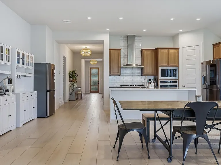 8407 Prairie Rye Dr — Photo 16