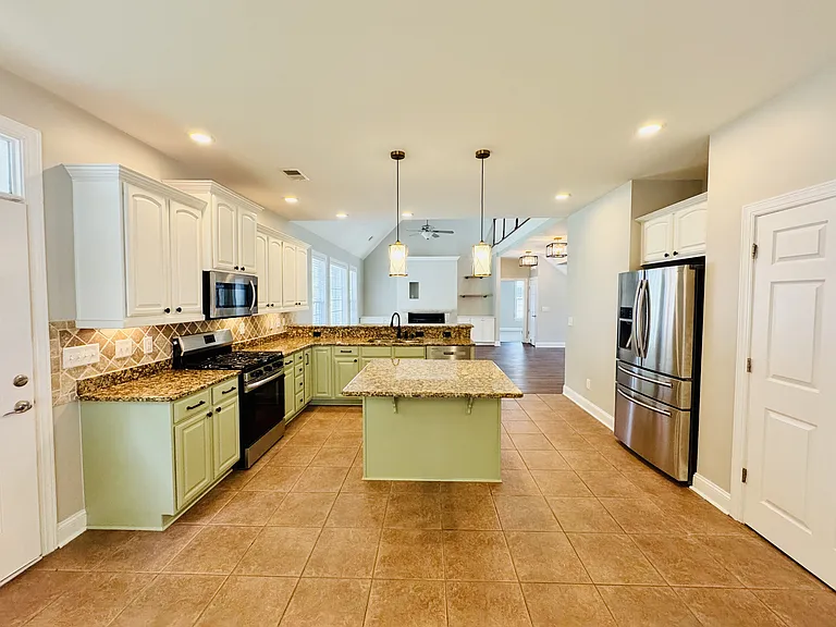 3571 Brampton Dr — Photo 13