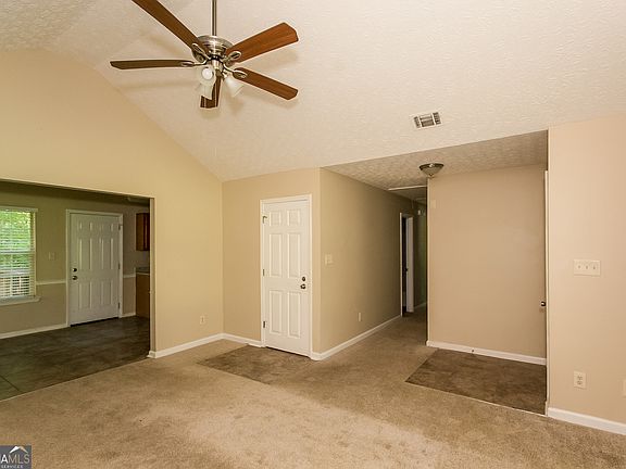 4th image of 40 Richmond Pl Lot 95