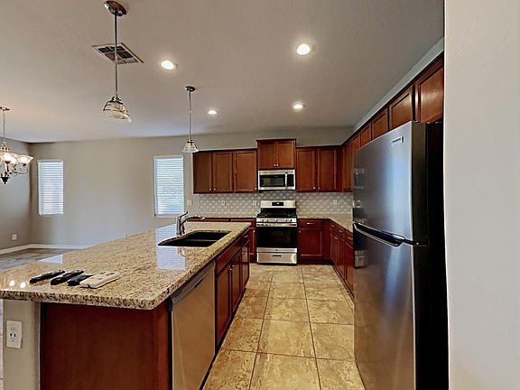3rd image of 28244 N Welton Pl