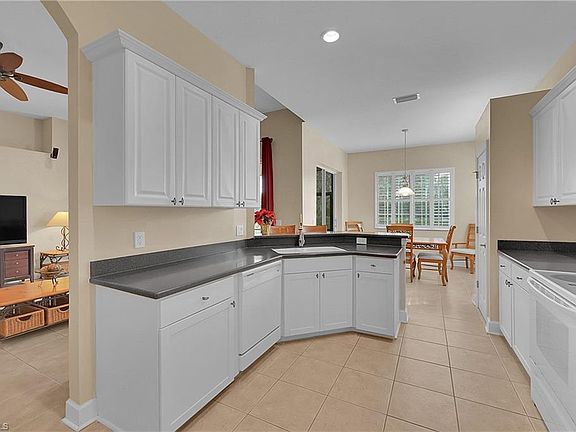 5th image of 5569 WHISPERING WILLOW WAY