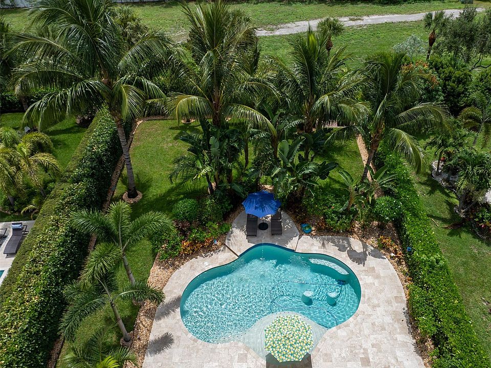 2nd image of 7098 Prudencia Drive
