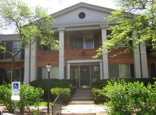 2415 S Goebbert Rd UNIT A-101, Arlington Heights, IL 60005