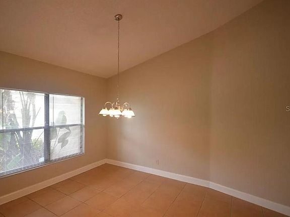 5th image of 2692 Beaumont Ct